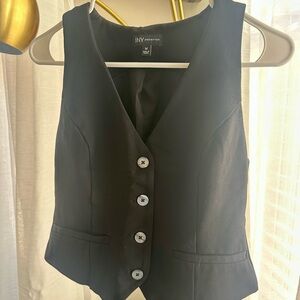 JNY Jones New York Classic Black Buttoned Vest